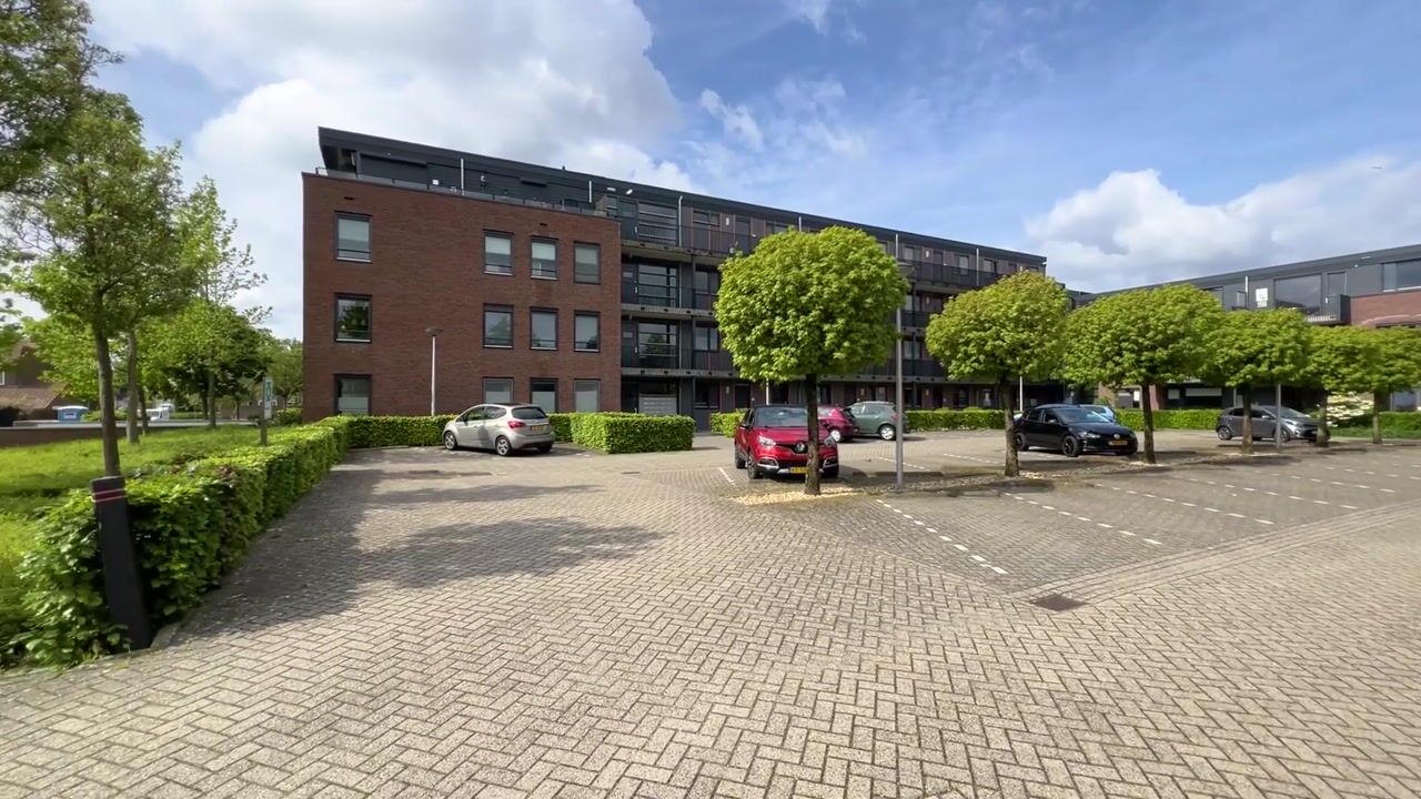 Video van Burgemeester Brouwerstraat 73
