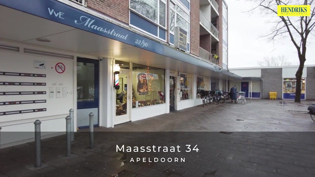 Bekijk video van Maasstraat 34