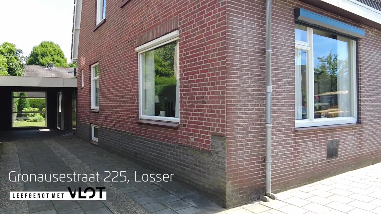 Video van Gronausestraat 225