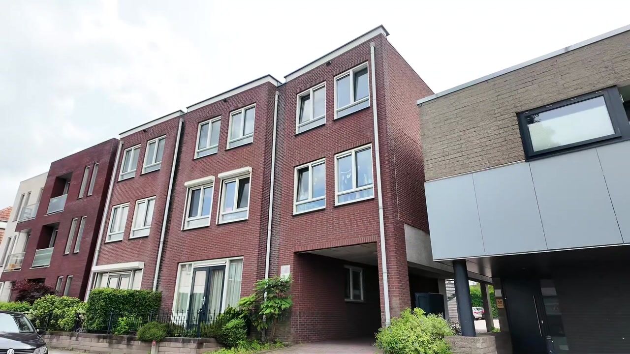 Video of Parkweg 117-8