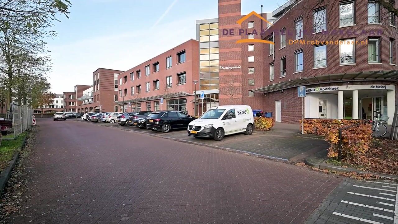 Bekijk video van Mieke de Brefstraat 6