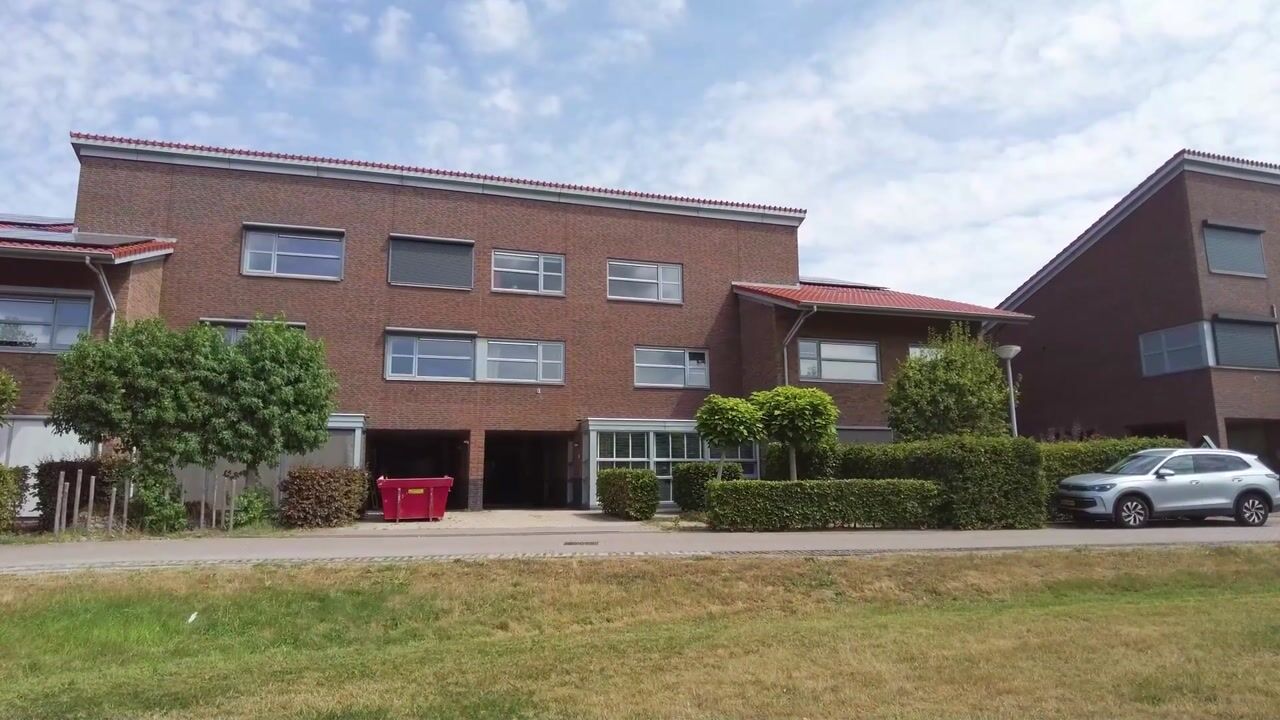 Video van Emeraldpad 24
