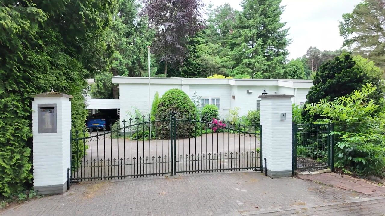 Video van Mezenlaan 1