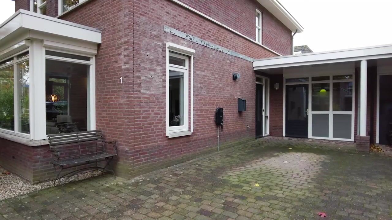 Video of Prior Teeuwenstraat 1