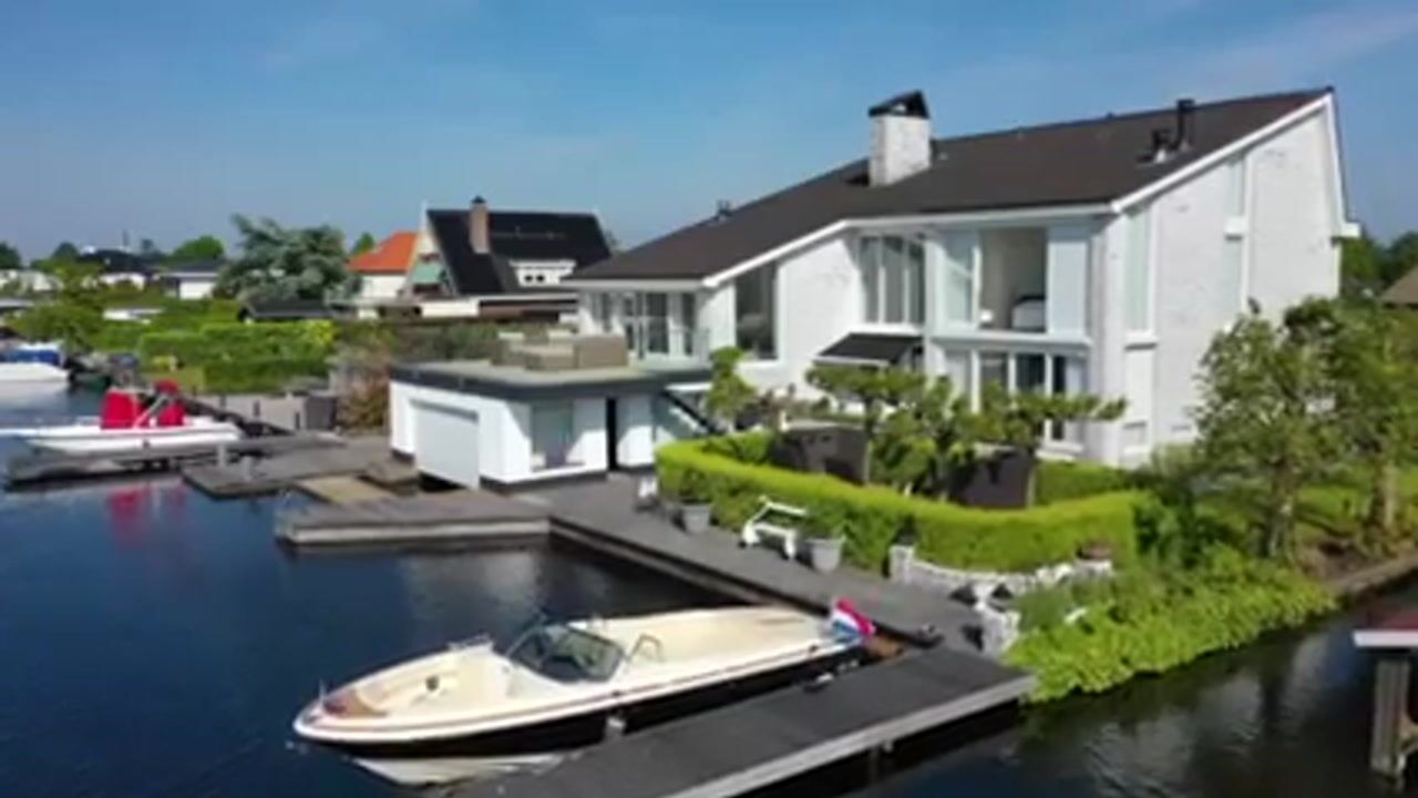 Video van Baambrugse Zuwe 99