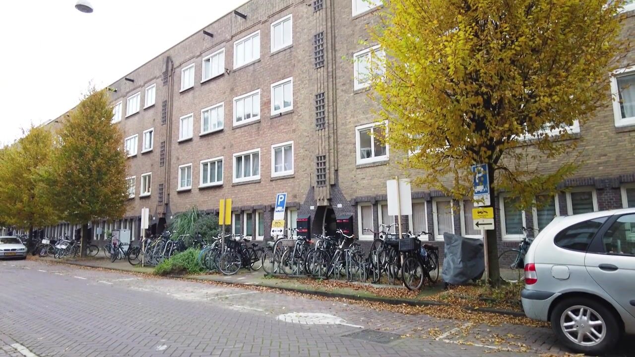 Bekijk video van Bestevâerstraat 102-1