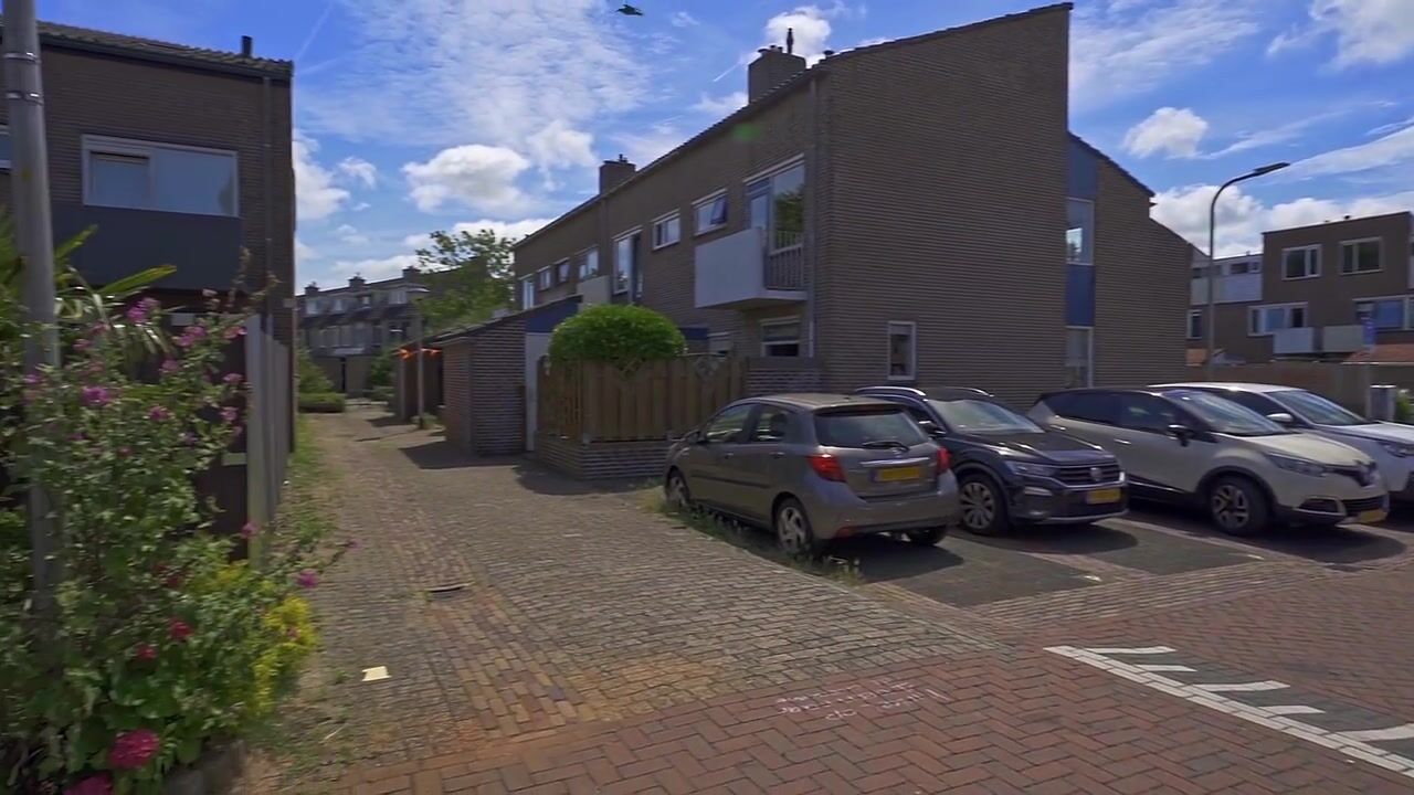 Video van Deining 33
