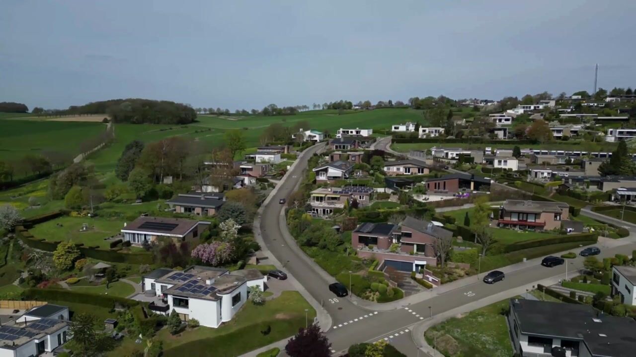 Video van Bouwensstraat 25