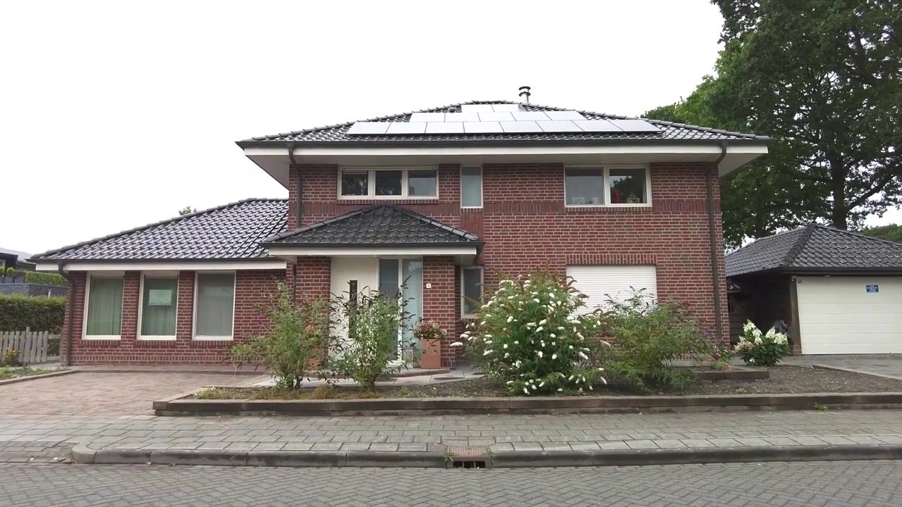 Video van Kamperfoelielaan 8