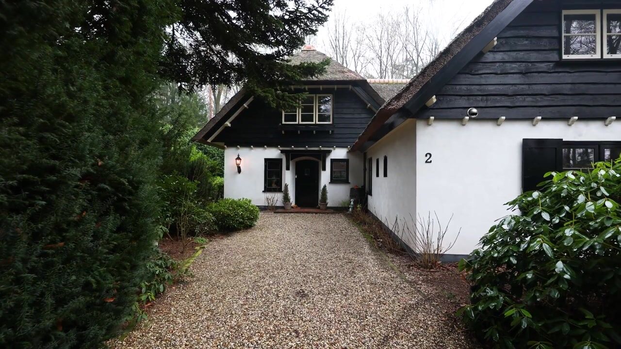 Video of Burg Roosmale Nepveulaan 2