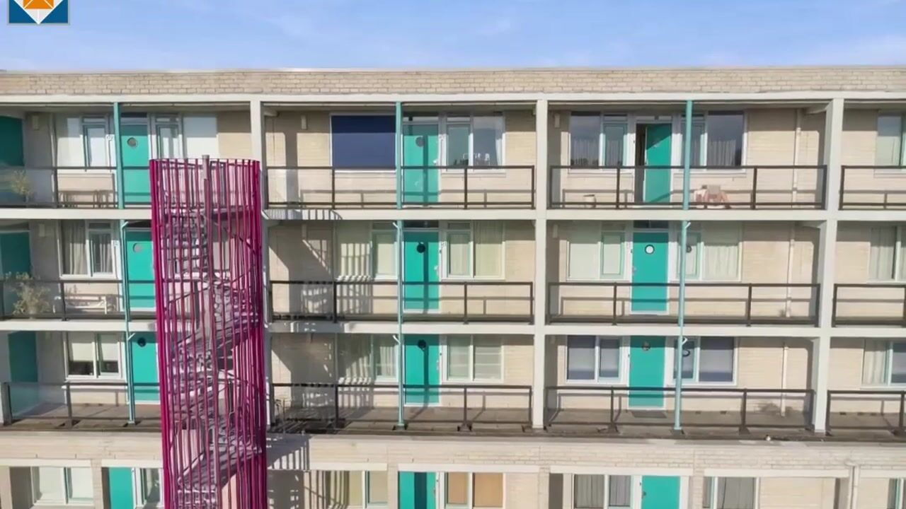 Video van Aartsbisschop Romerostraat 363