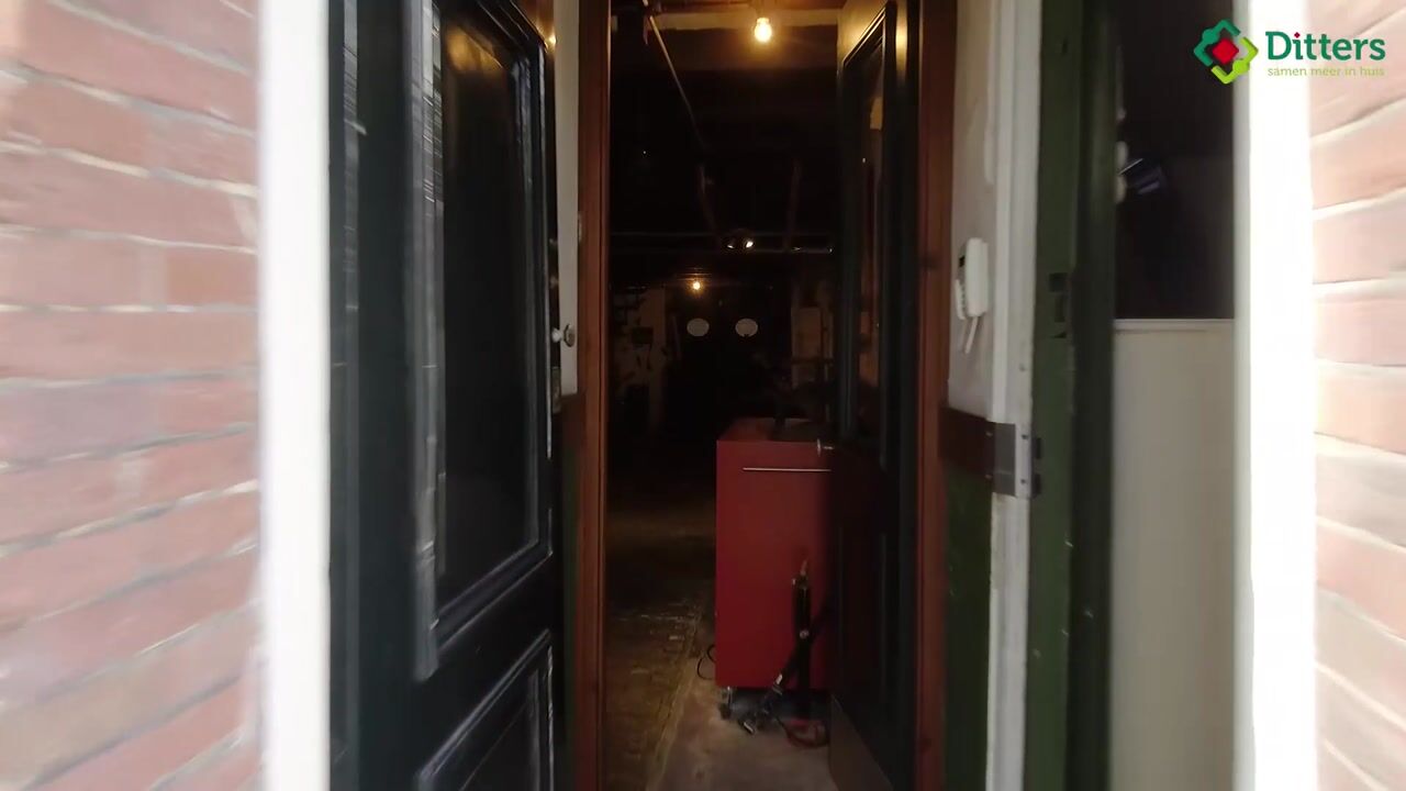 Bekijk video van Peperstraat 92