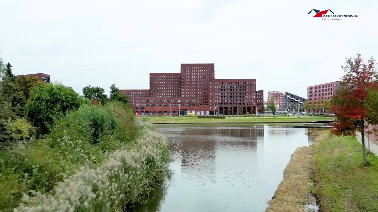 Video van Simon Carmiggelthof 176