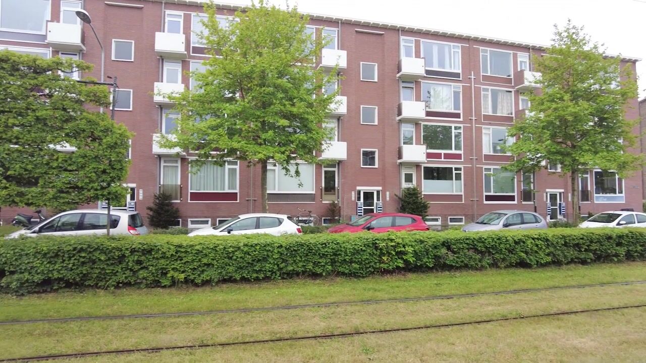 Video van Monseigneur van Steelaan 146