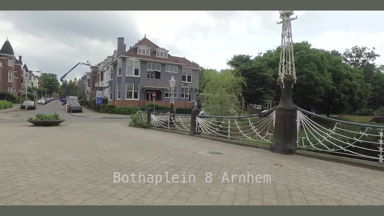 Bekijk video van Bothaplein 8