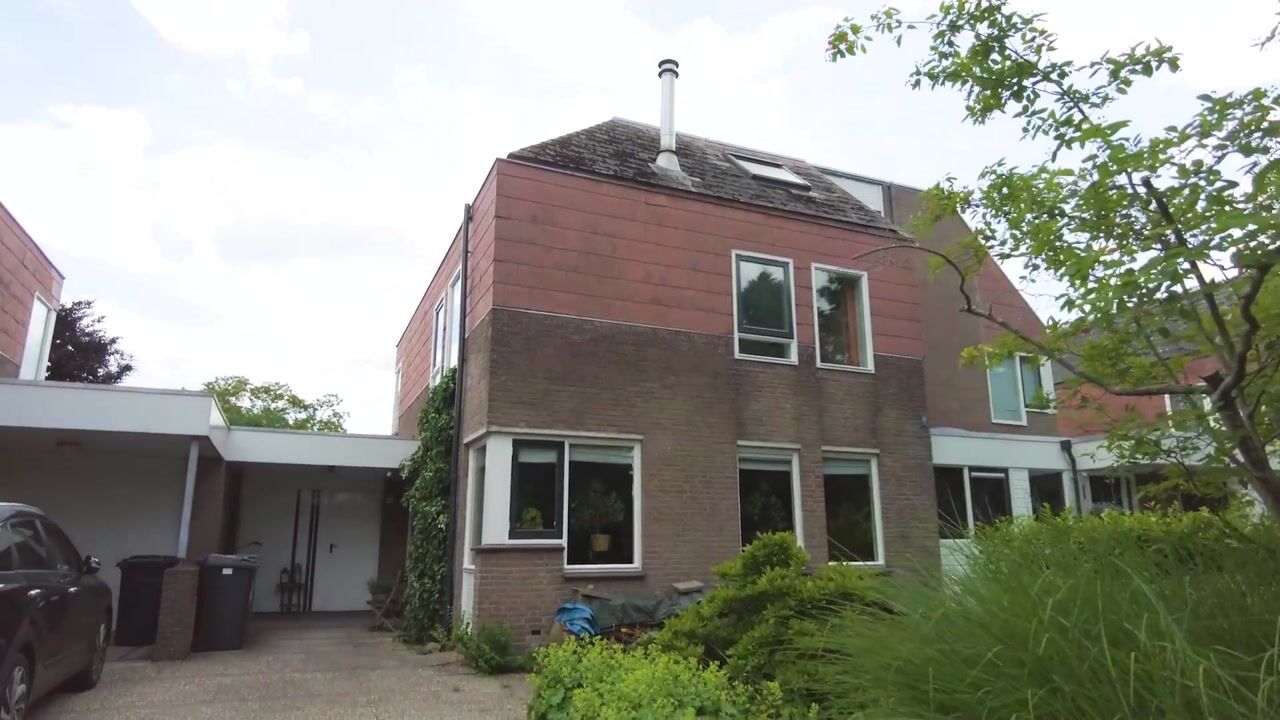 Video van Van Deyssellaan 44
