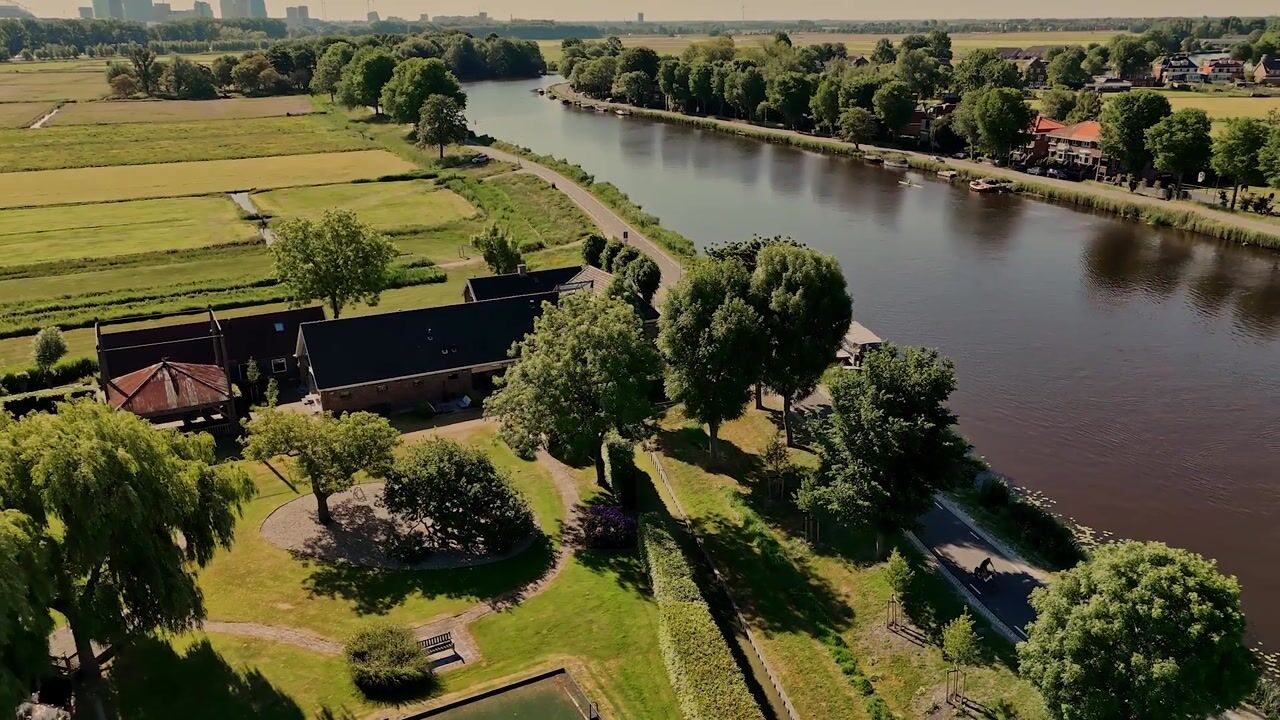Video of Amsteldijk Noord 137