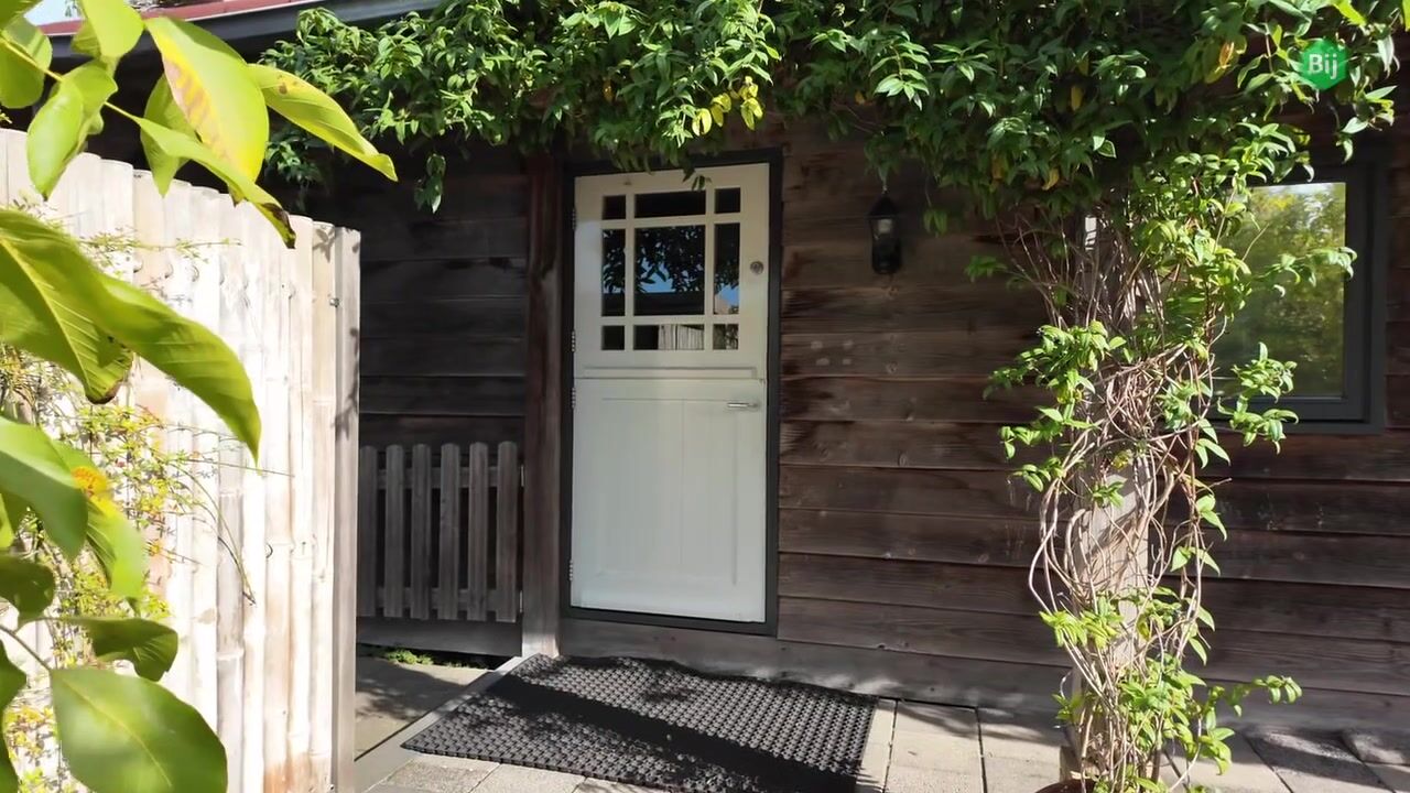 Video van Oosteinde 11-H108