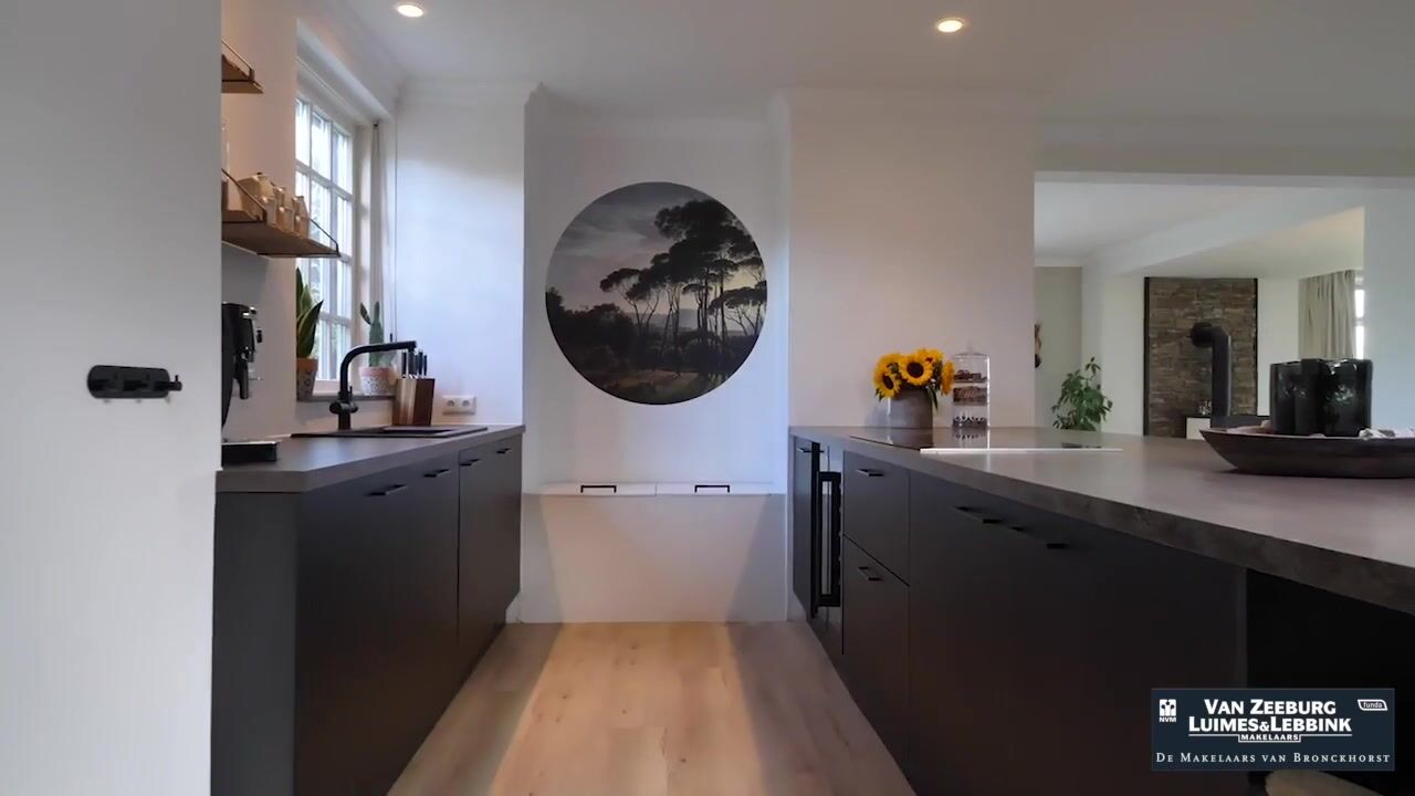 Video of Monseigneur Hendriksenstraat 18-A