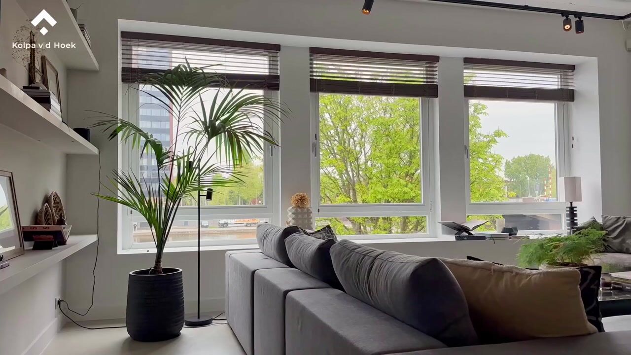 Video van Coolhaven 100-B