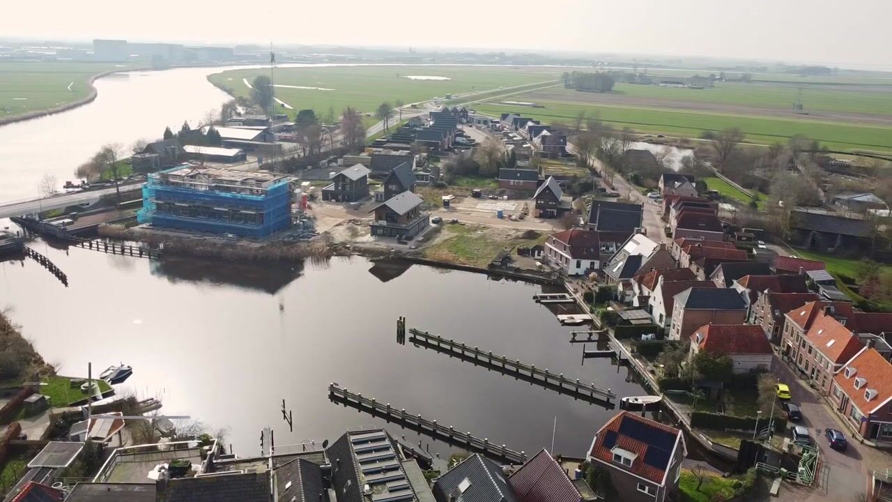 Video of Westeinde - De Whaa kavels aan vaarwater