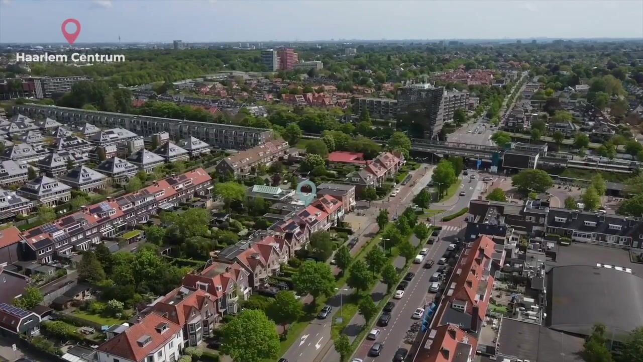 Bekijk video van Zandvoortselaan 166