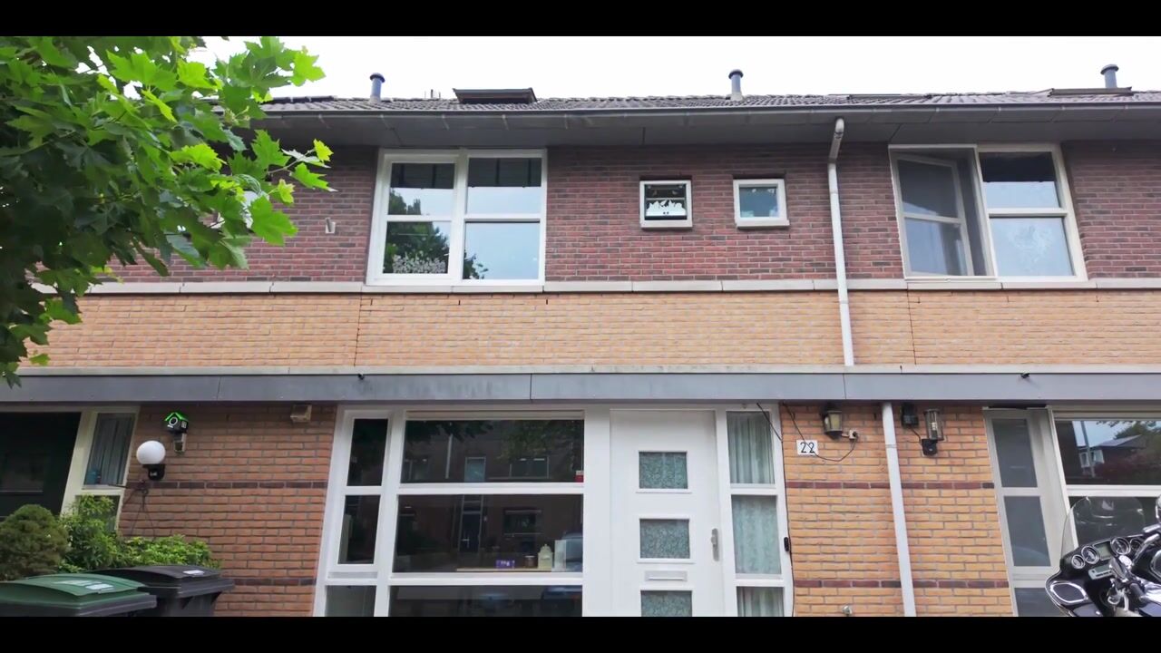 Video van A. Roland Holststraat 22