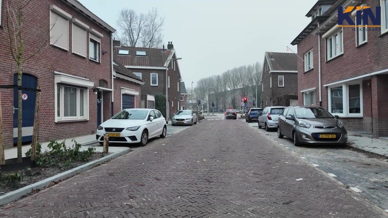 Bekijk video van Oscar Leeuwstraat 18