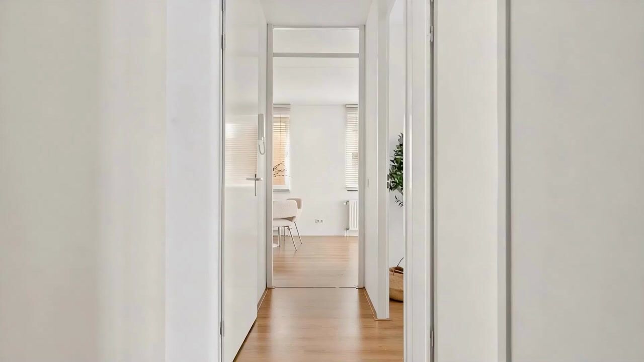 Video of Olivier van Noortstraat 4-G