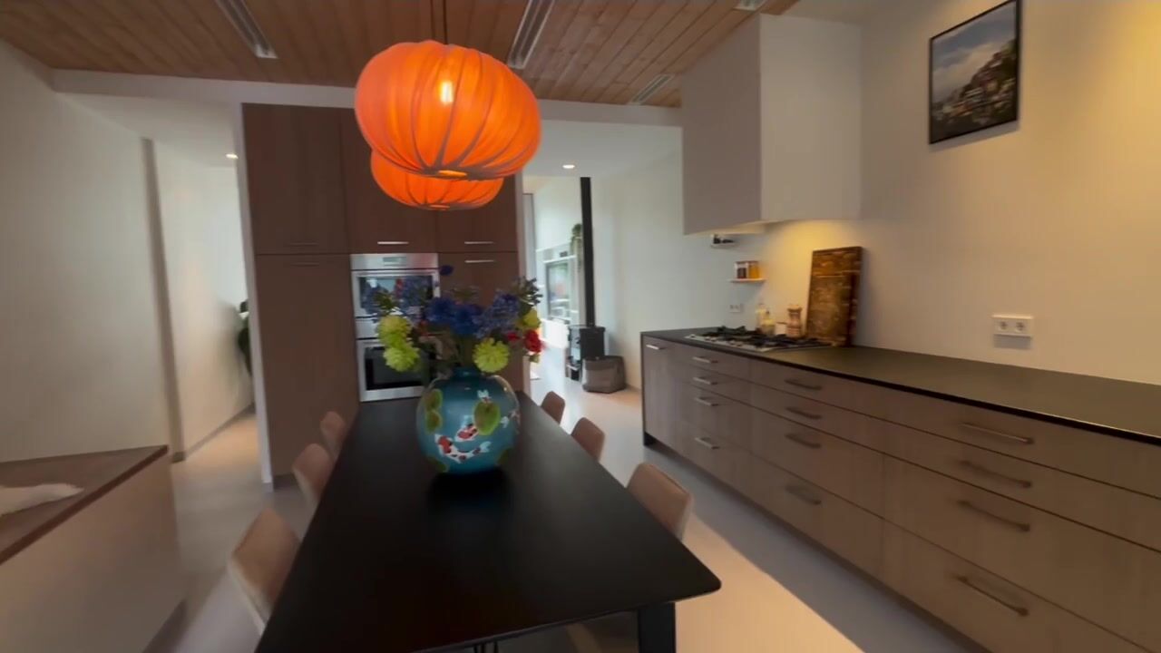 Video van Bredaseweg 252