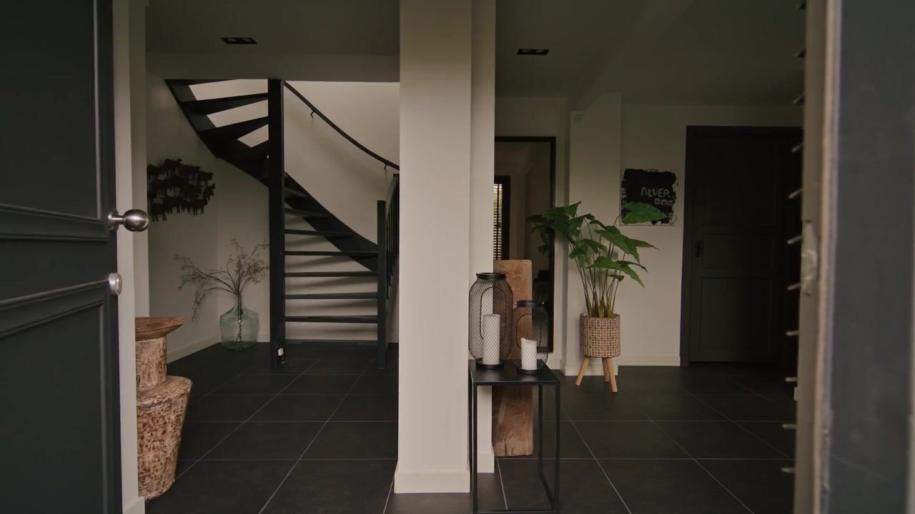 Video van Van Voorthuijsenhof 43