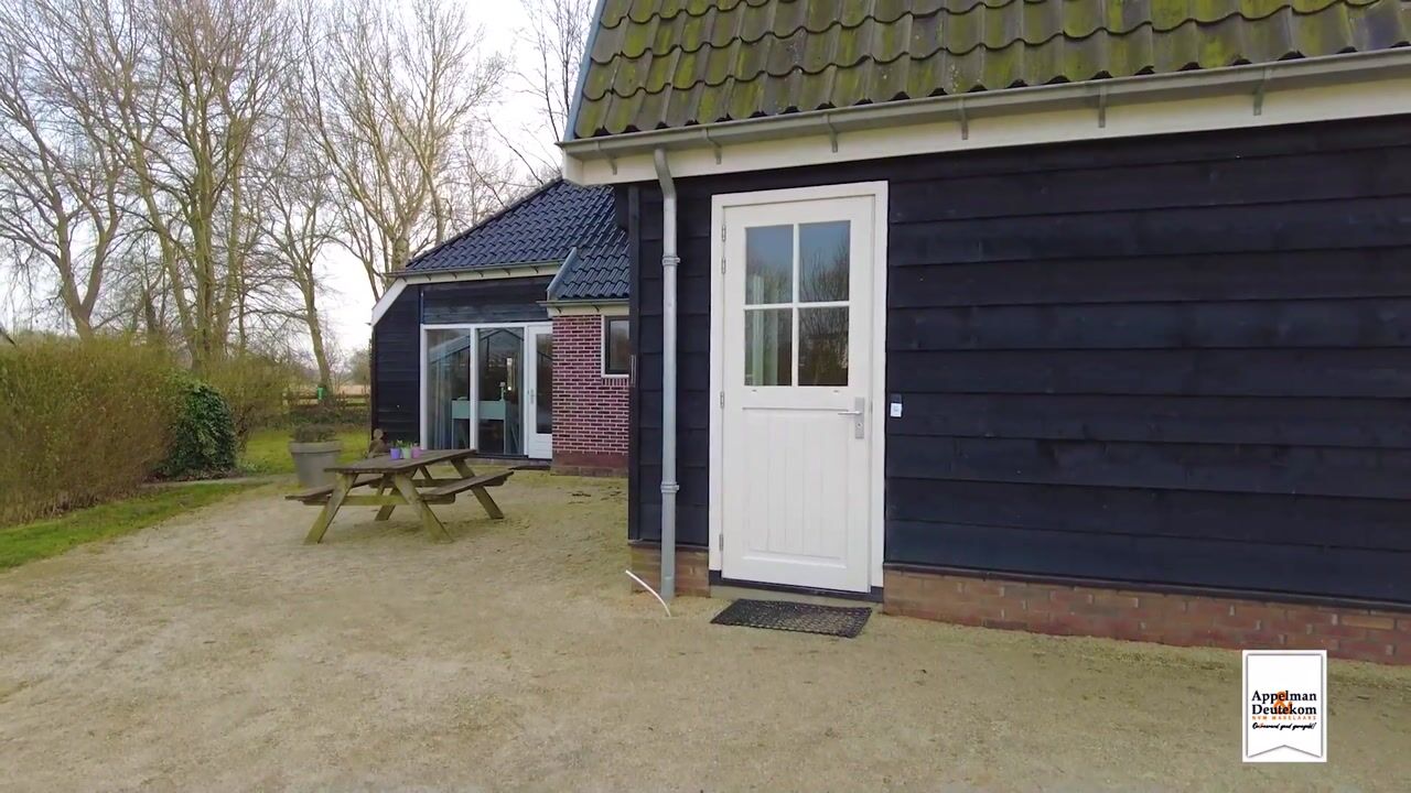 Video van Waardpolderhoofdweg 1