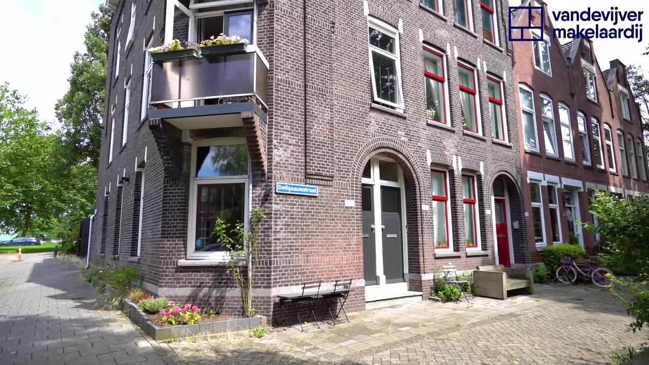 Bekijk video van Delfgaauwstraat 103-B