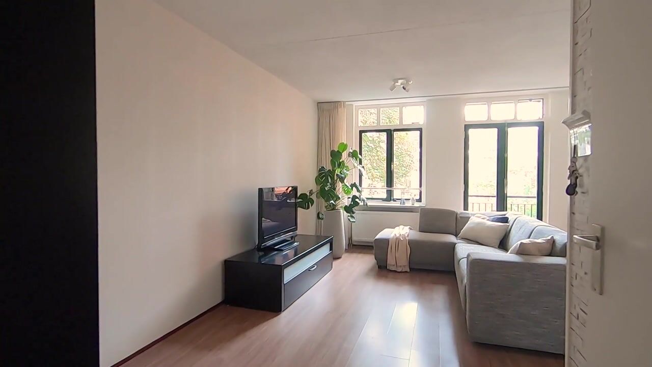 Video van Grensstraat 110