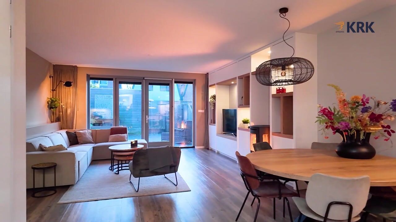 Video of Hondemahof 16