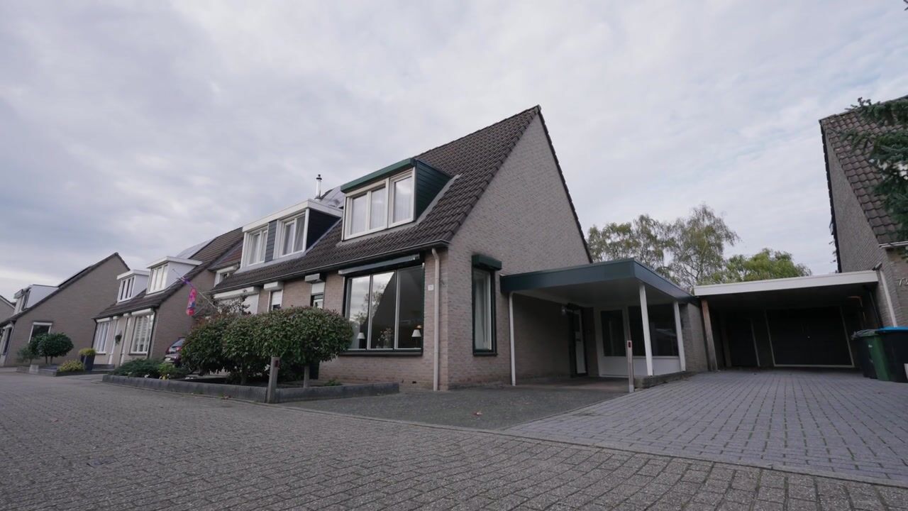 Video of Johanna Naberlanden 71