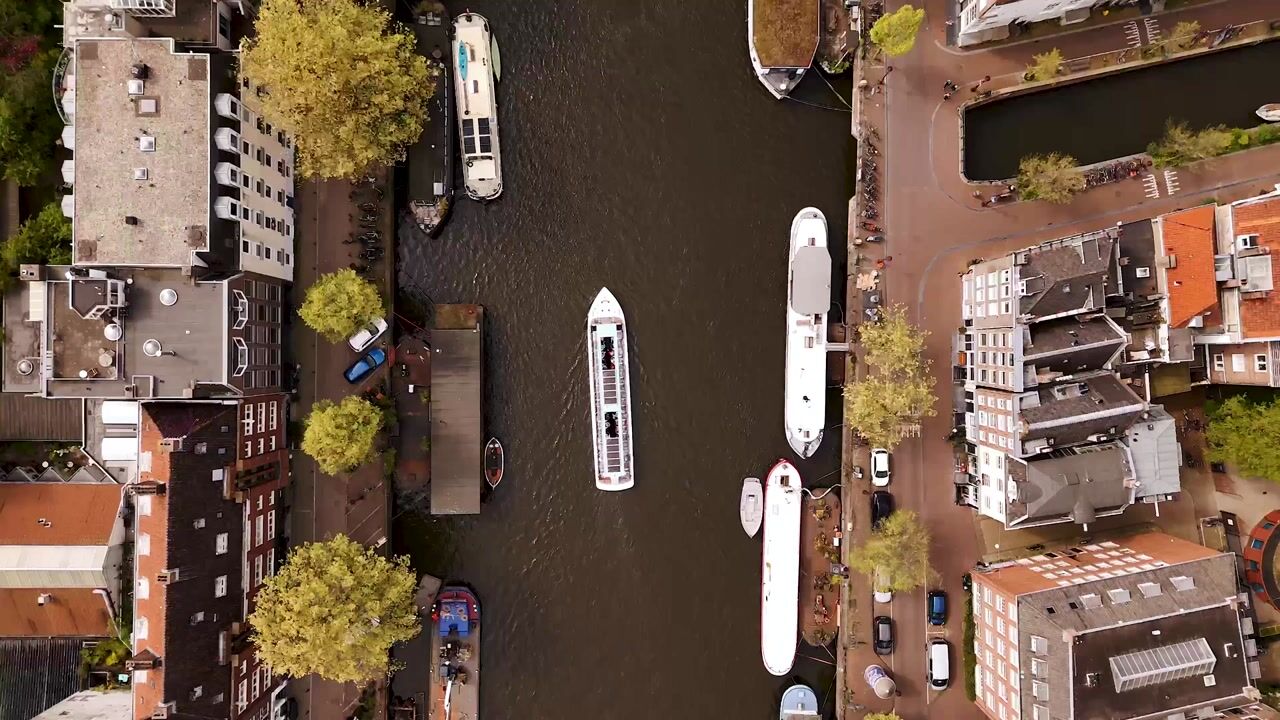 Video van Prins Hendrikkade 127-C