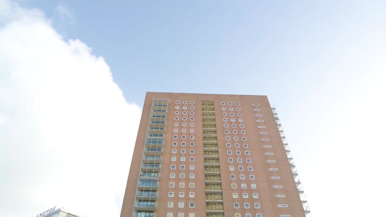 Video van Strevelsweg 1052