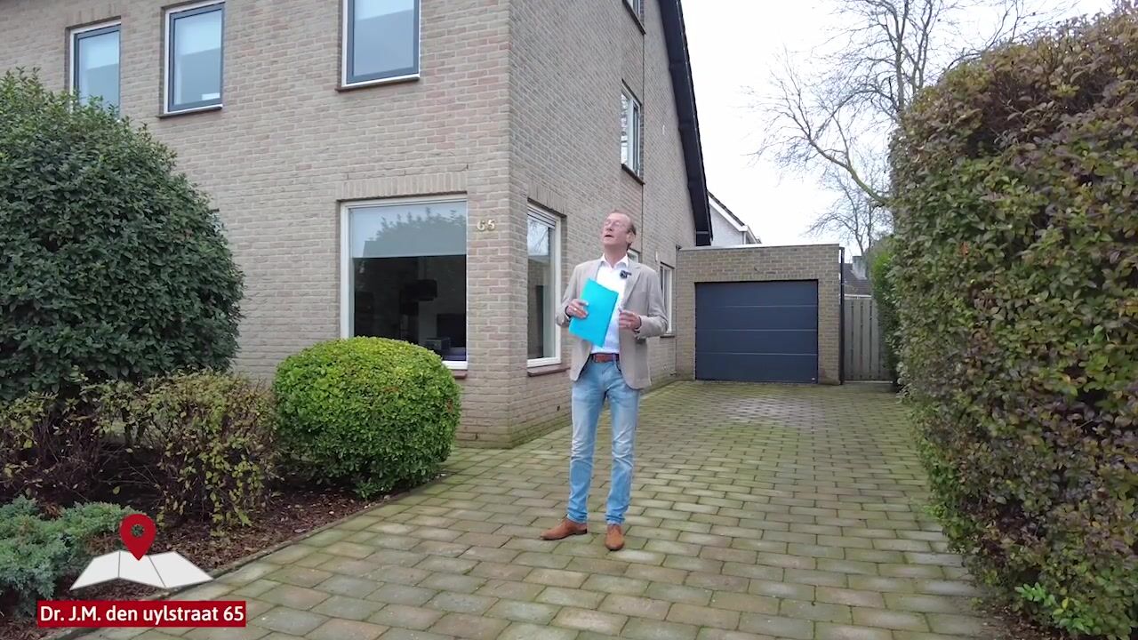 Bekijk video van Dr. J.M. den Uylstraat 65