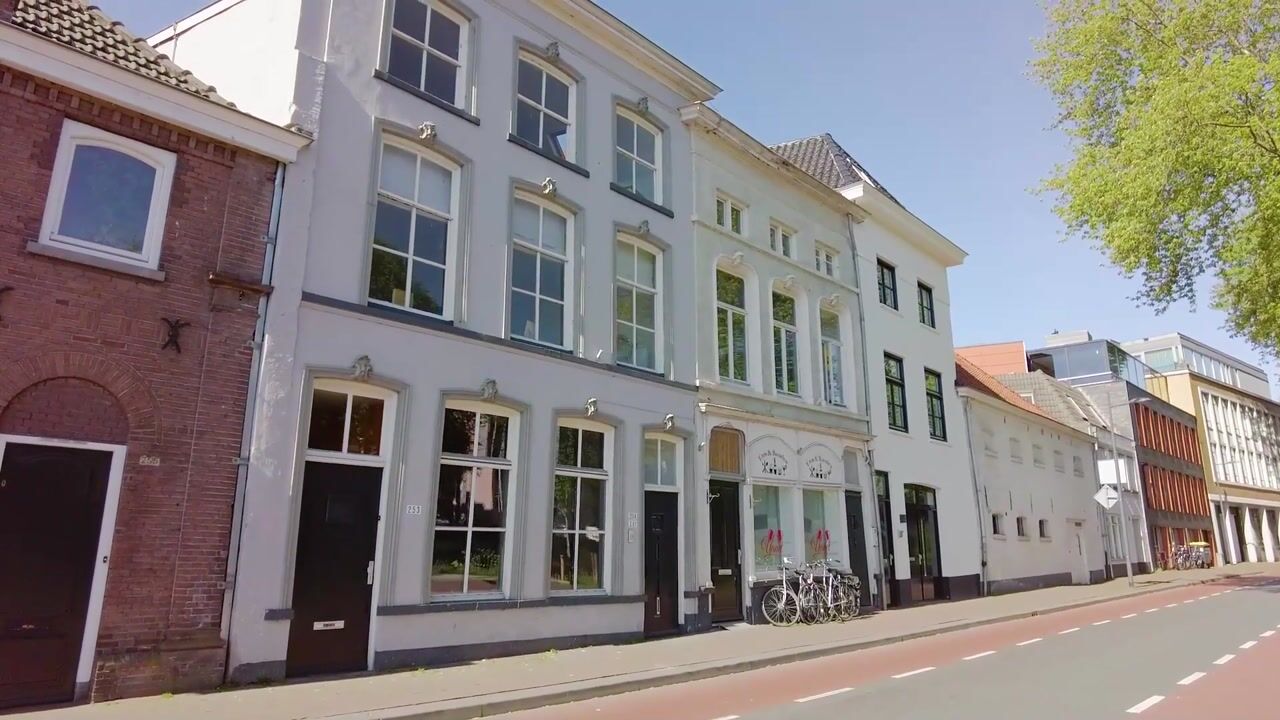 Video van Zuid Willemsvaart 251-A