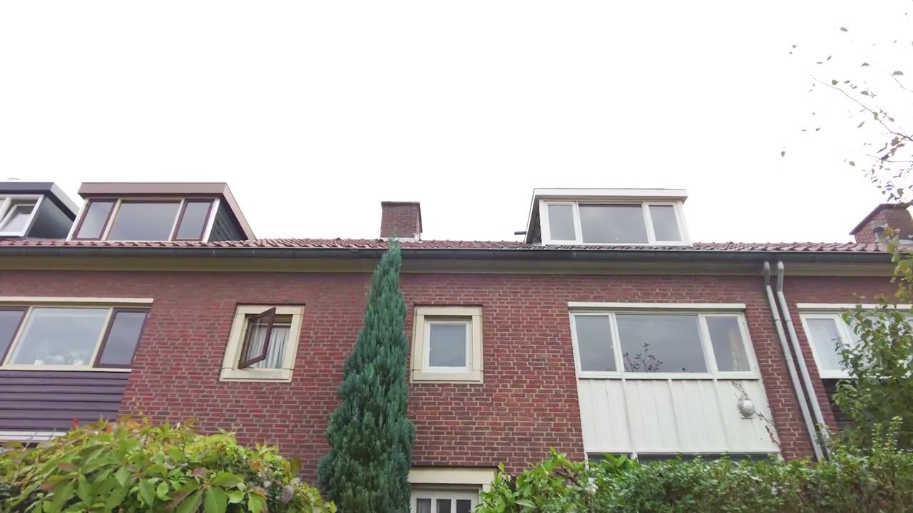 Bekijk video van Bergmannstraat 63