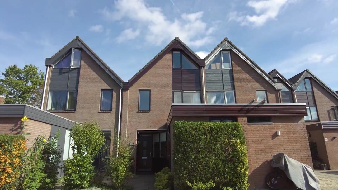 Video van Roos van Dekama erf 64