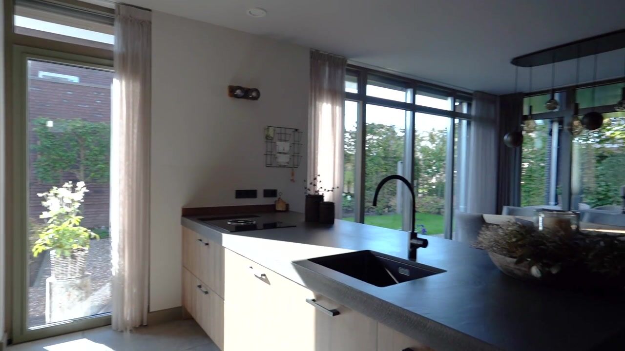 Video van Baroniestraat 29