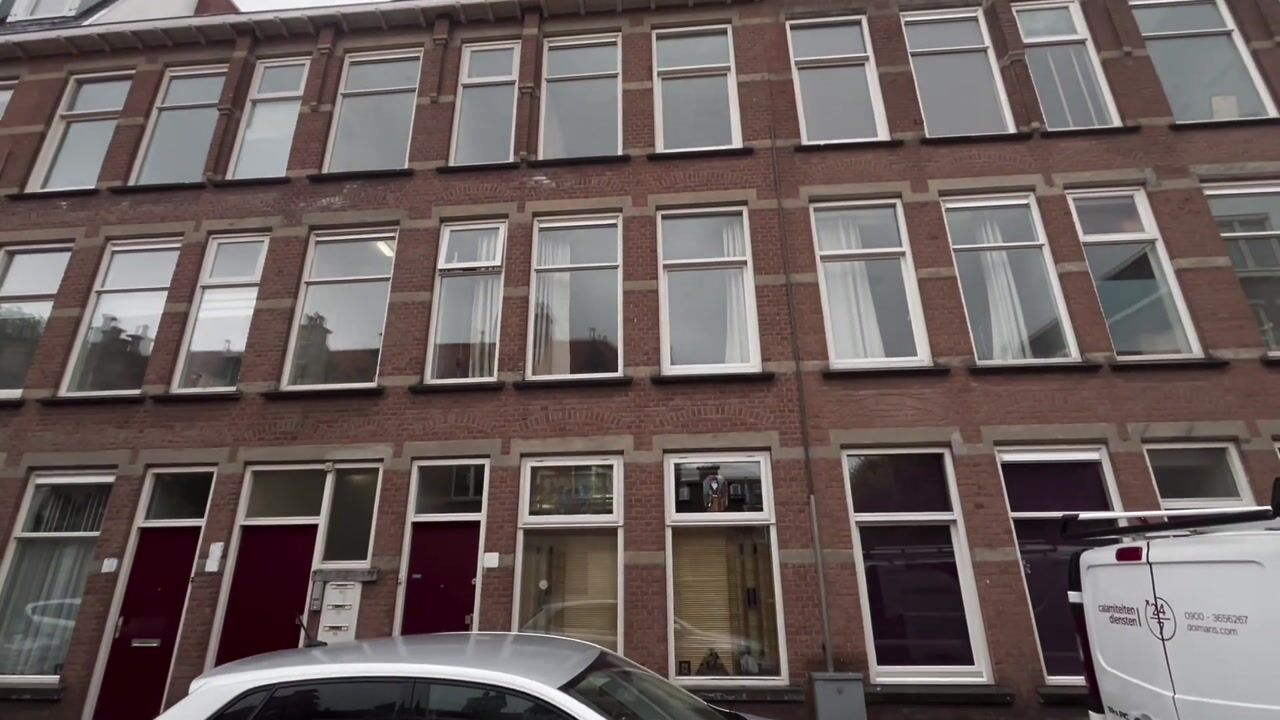 Bekijk video van Johannes Camphuijsstraat 82