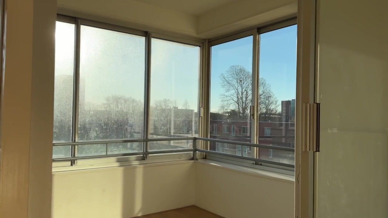 Video van Efua Sutherlandstraat 51