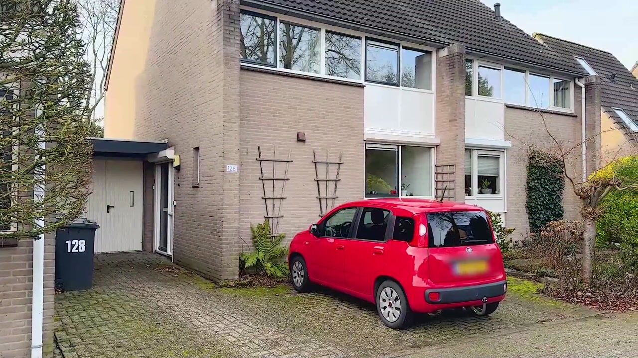 Video van Hoensbroekstraat 128