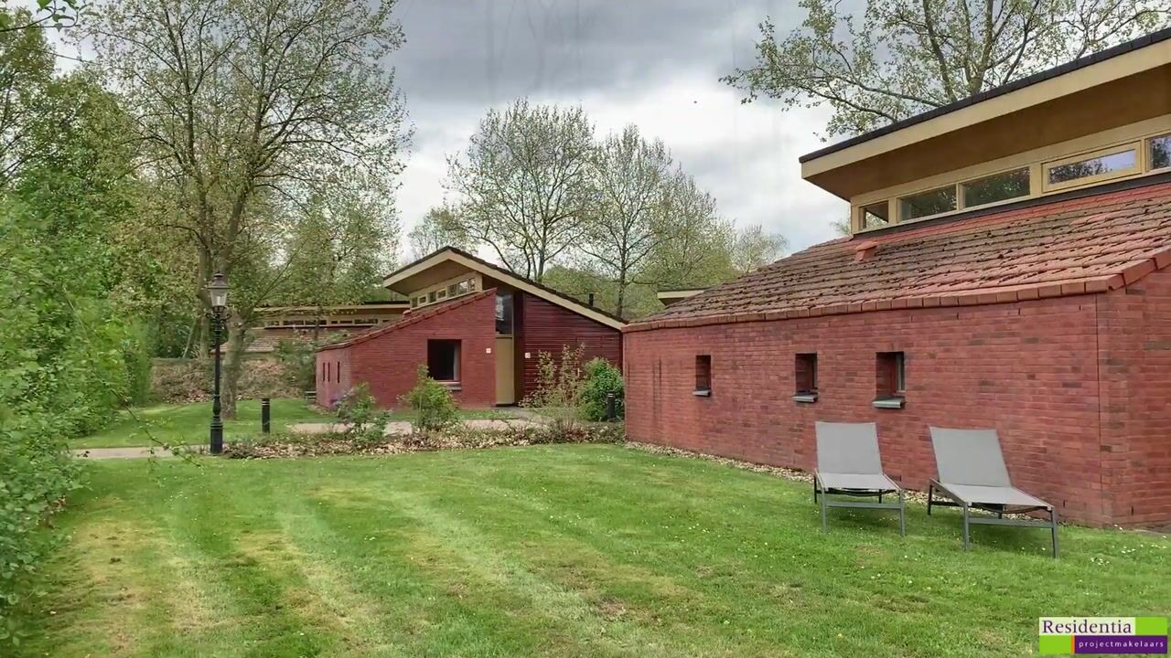 Video of Zwembadweg 2-W111