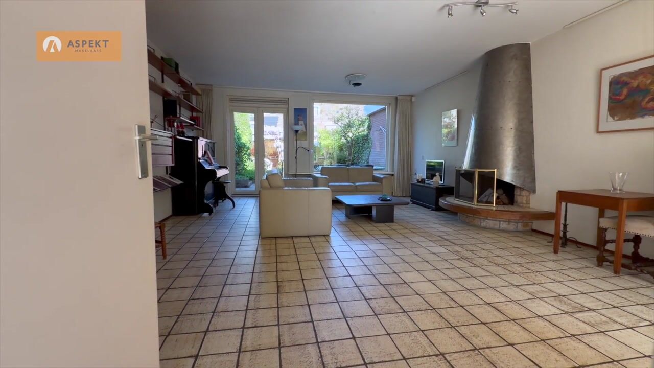 Video van Oeverloper 6