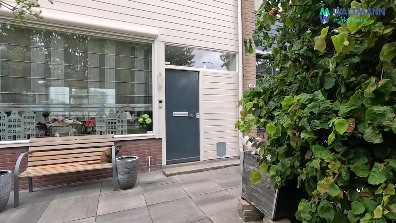 Video van Douwes Dekkerlaan 216