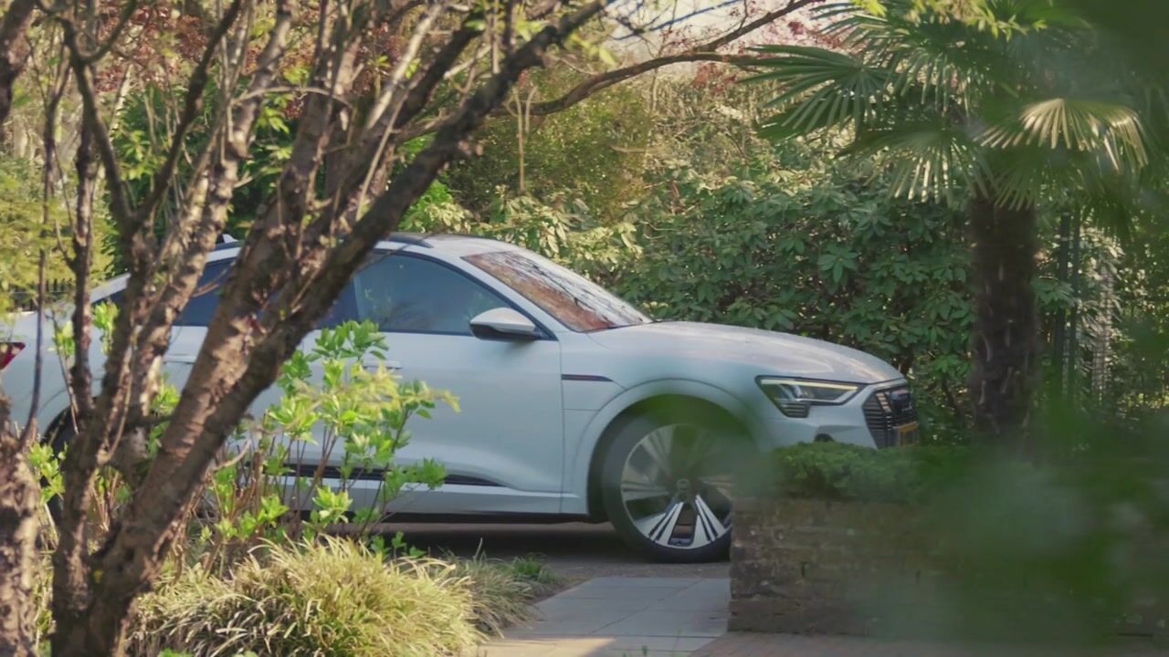 Video van van Hogendorplaan 7